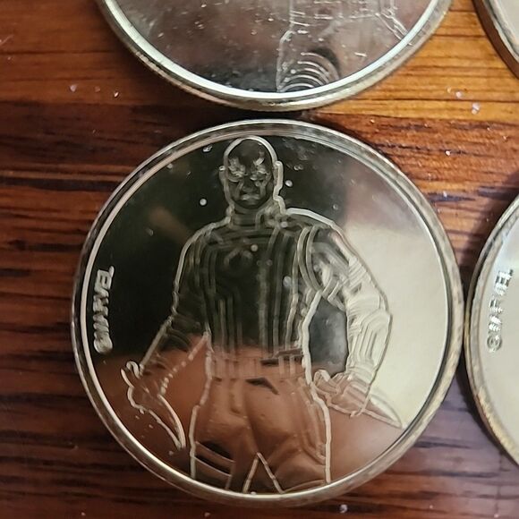 Disneyland DCA Guardians of the Galaxy Collectors Warehouse Medallion Set 2 - Picture 3 of 6